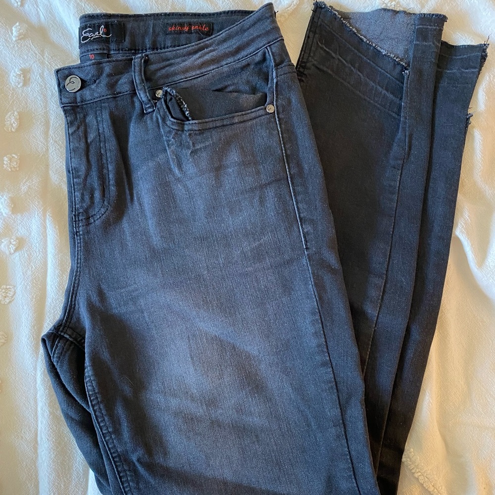 Black Ankle Jeans